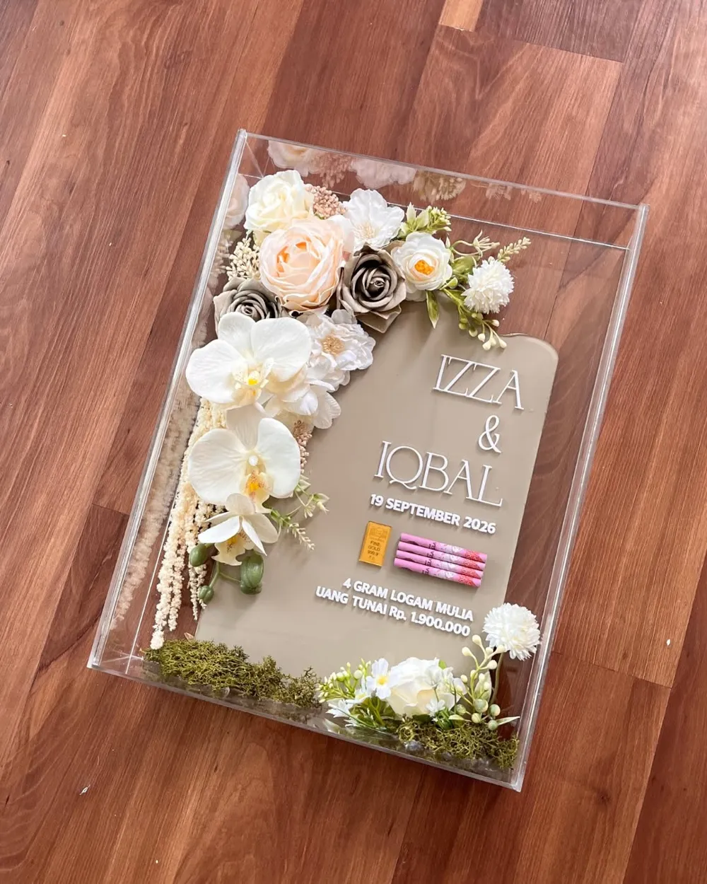 Mahar frame akrilik Izza & Iqbal